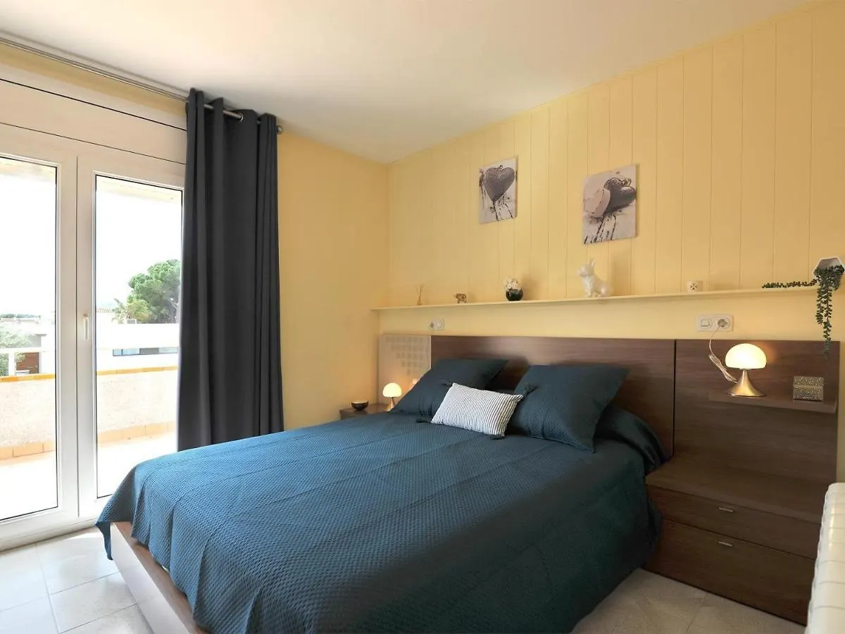 L' Escala Gerkens, Bonita Casa De Tres Dormitorios Con Piscina Comunitaria En Escala ספרד