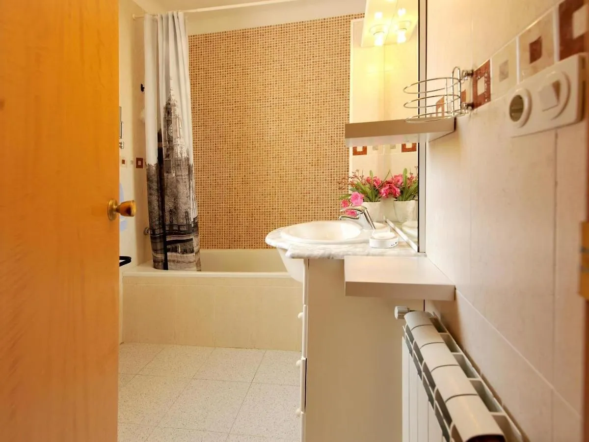 בית נופש L' Escala Gerkens, Bonita Casa De Tres Dormitorios Con Piscina Comunitaria En Escala